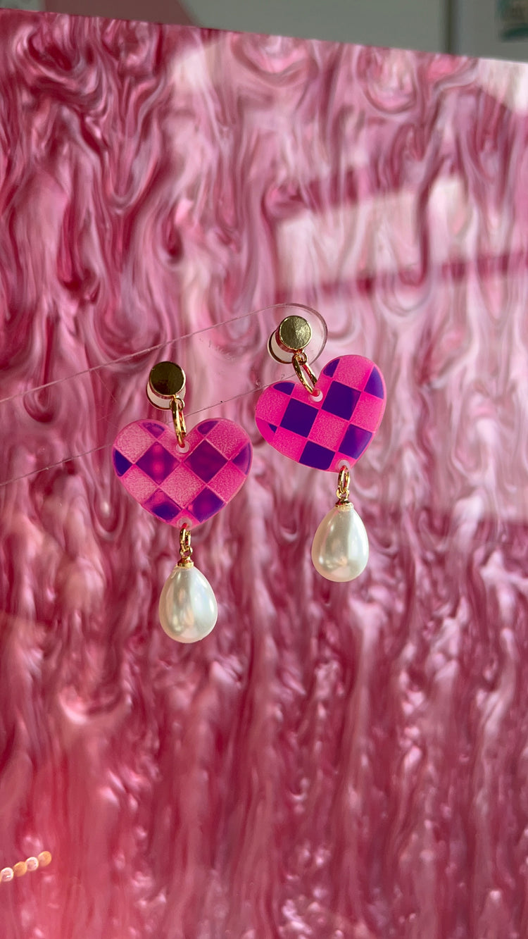 Pink Iridescent Checkered Pearl Hearts