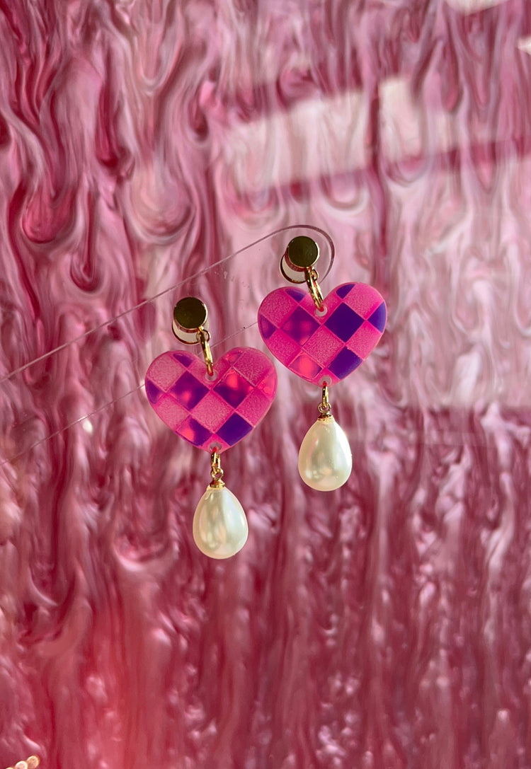 Pink Iridescent Checkered Pearl Hearts